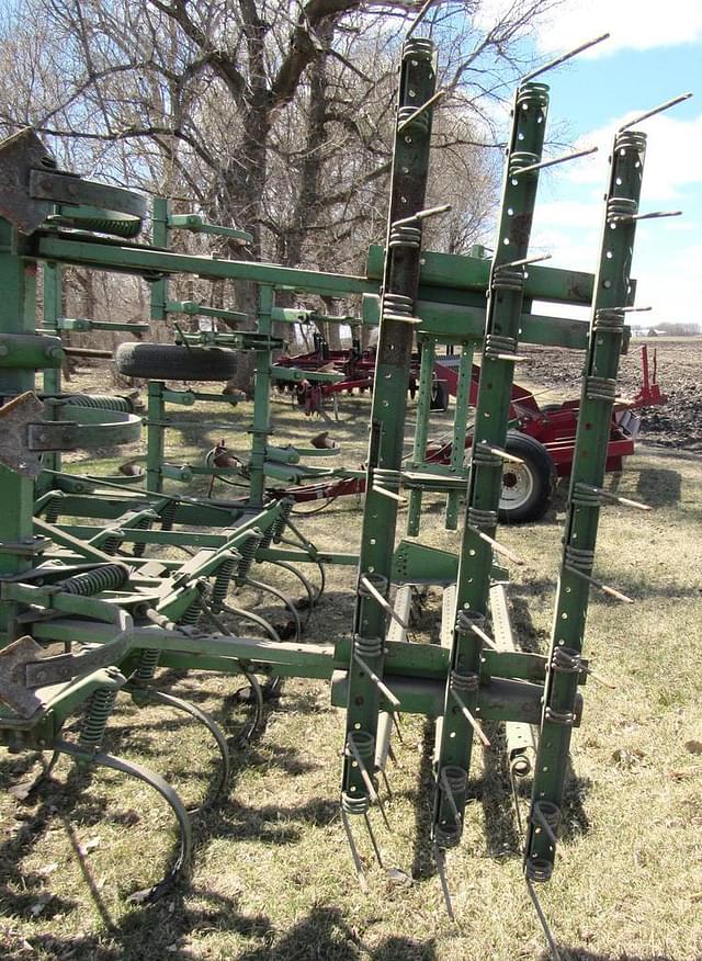 Thumbnail image John Deere 1100 1