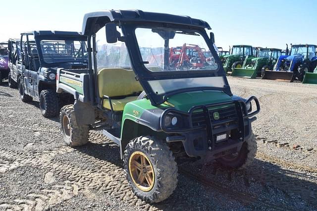 Image of John Deere Gator equipment image 3