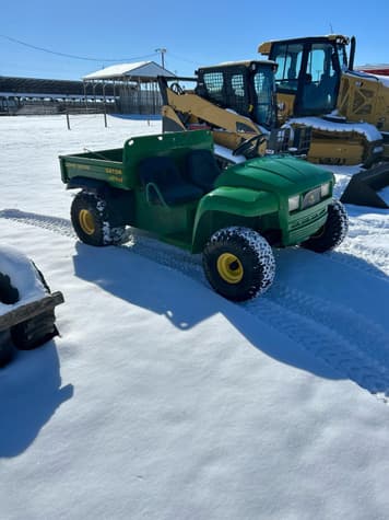 Main image John Deere Gator 4X2