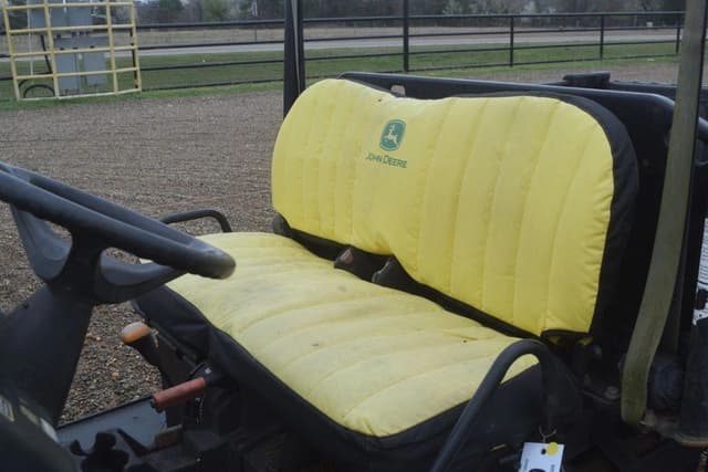 Image of John Deere Gator equipment image 4