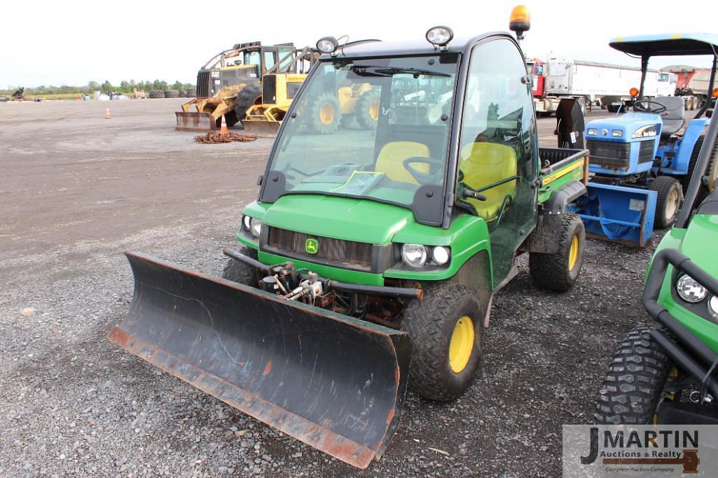 Image of John Deere Gator Primary image