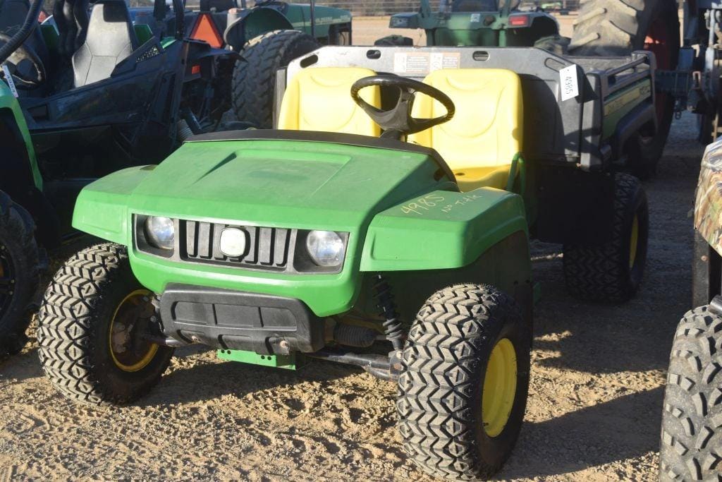 John Deere Gator TX 4x2 Equipment Image0