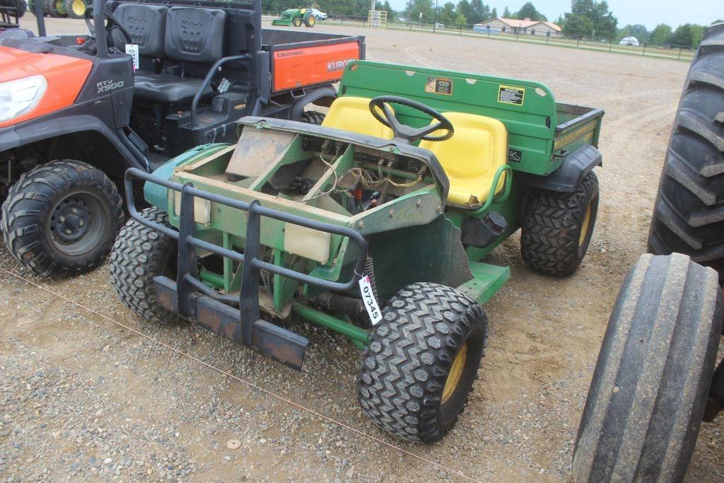 Image of John Deere Gator 4X2 Primary image