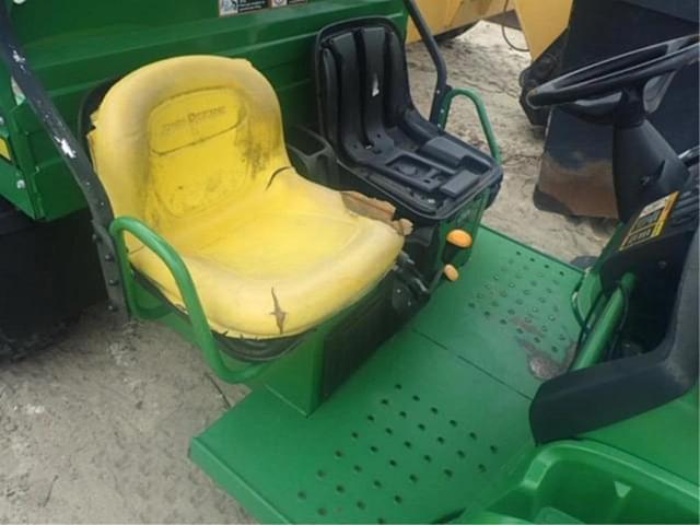 Image of John Deere Gator equipment image 3