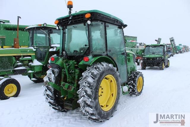 Image of John Deere 5100GN equipment image 2