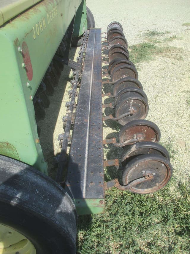 Image of John Deere 8200 equipment image 3
