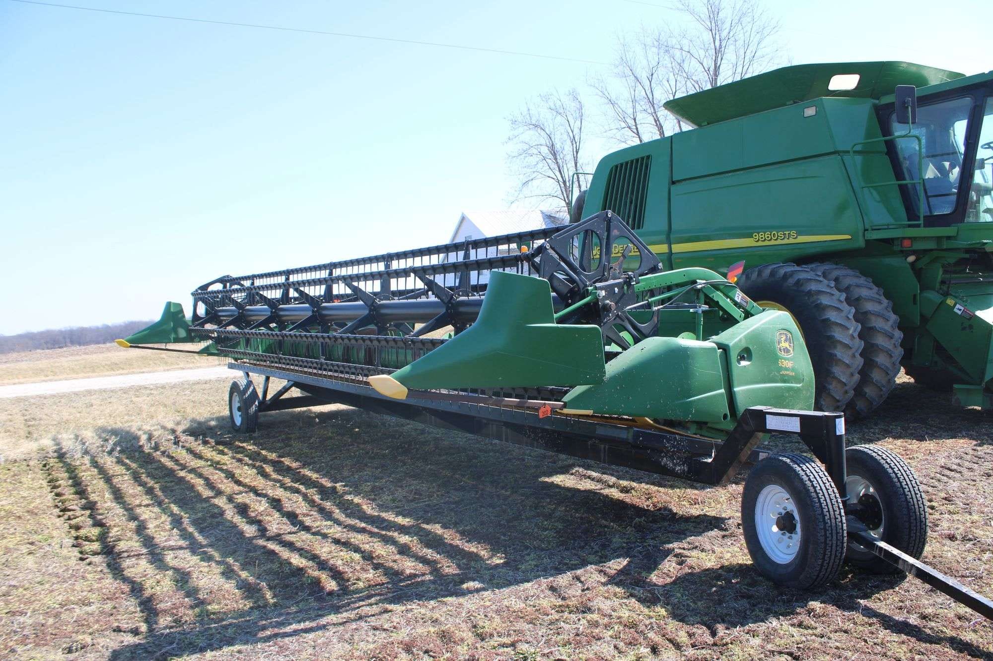 John Deere 630F Equipment Image0