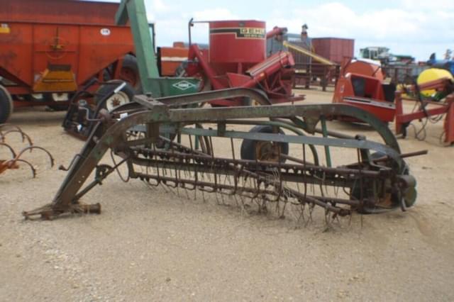 Image of John Deere LR2 equipment image 1