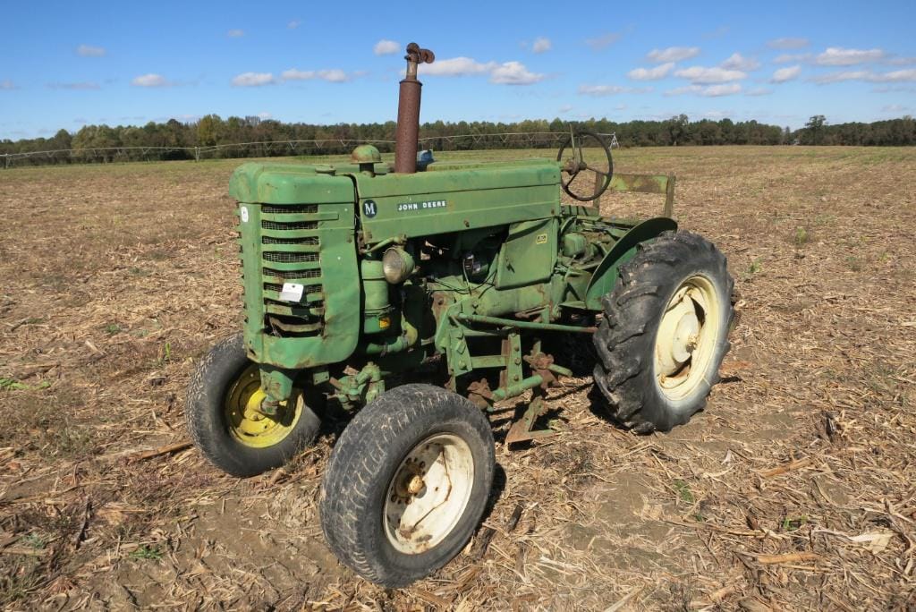 John Deere M Equipment Image0