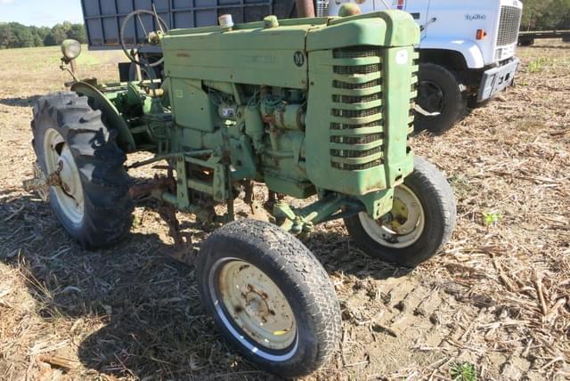 Image of John Deere M equipment image 2