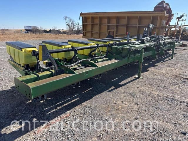 Image of John Deere MaxEmerge 2 equipment image 3