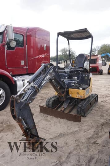 Main image John Deere 17G