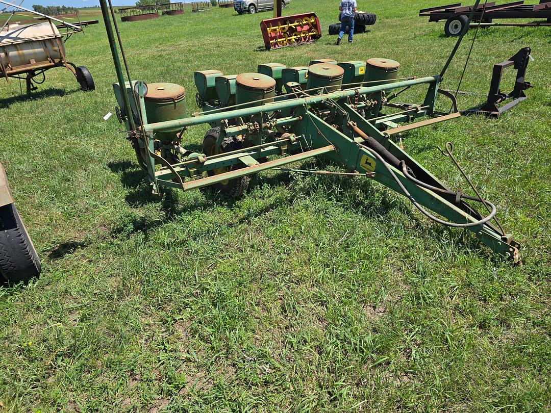 Image of John Deere 1240 Primary image