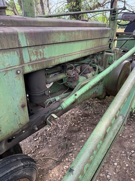 Image of John Deere B equipment image 2