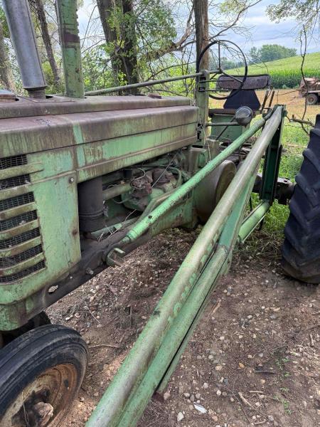 Image of John Deere B equipment image 3