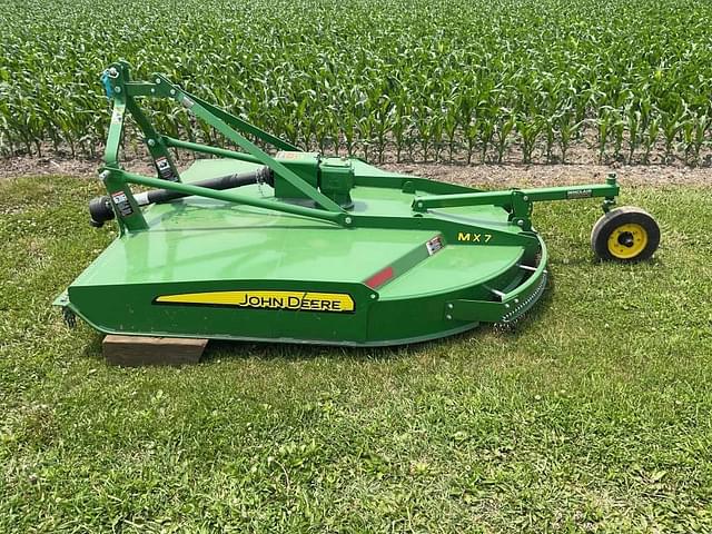 Image of John Deere MX7 equipment image 1