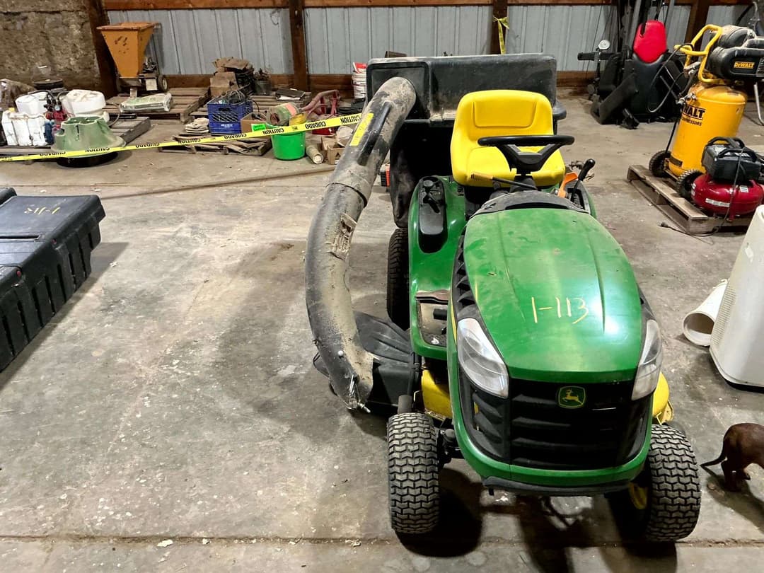 Image of John Deere D105 Image 1