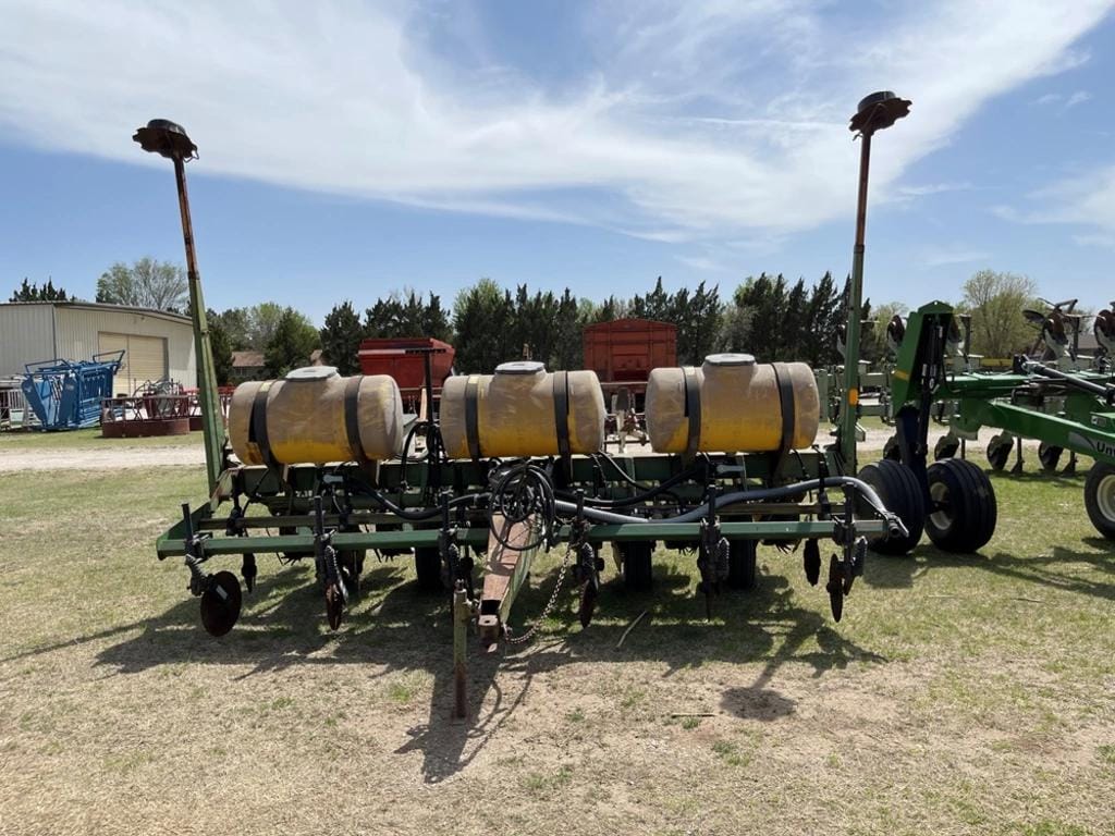 Main image John Deere 7000