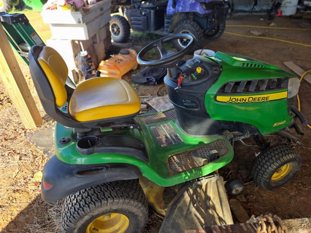 Image of John Deere S240 equipment image 3