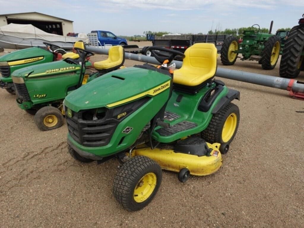 John Deere S170 Equipment Image0