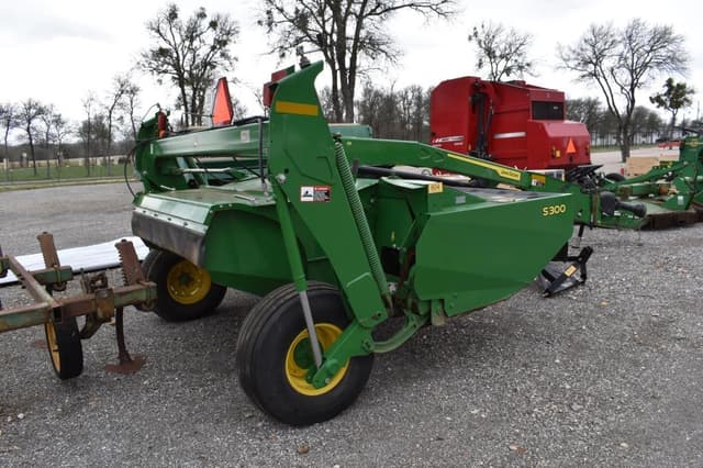 Image of John Deere S300 equipment image 1
