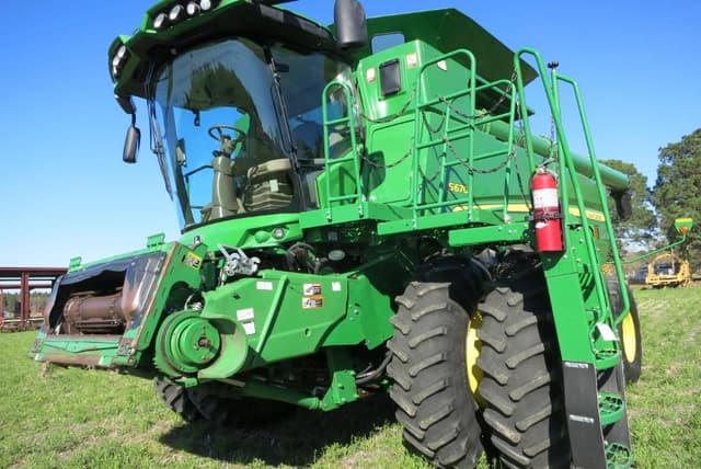 Image of John Deere S670 equipment image 2