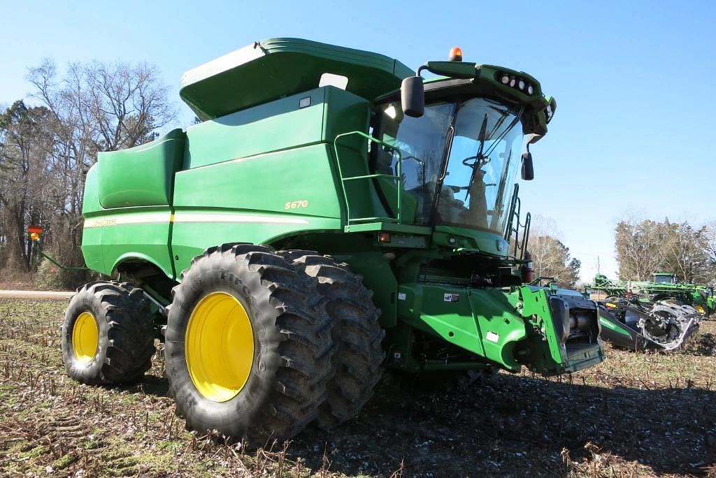 Image of John Deere S670 Primary image