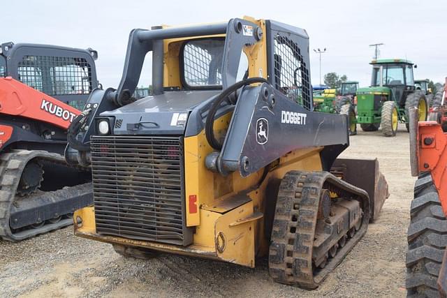 Image of John Deere 319E equipment image 2