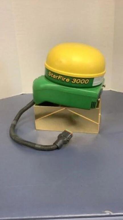 Image of John Deere StarFire 3000 Image 0