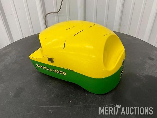 Image of John Deere StarFire 6000 equipment image 1