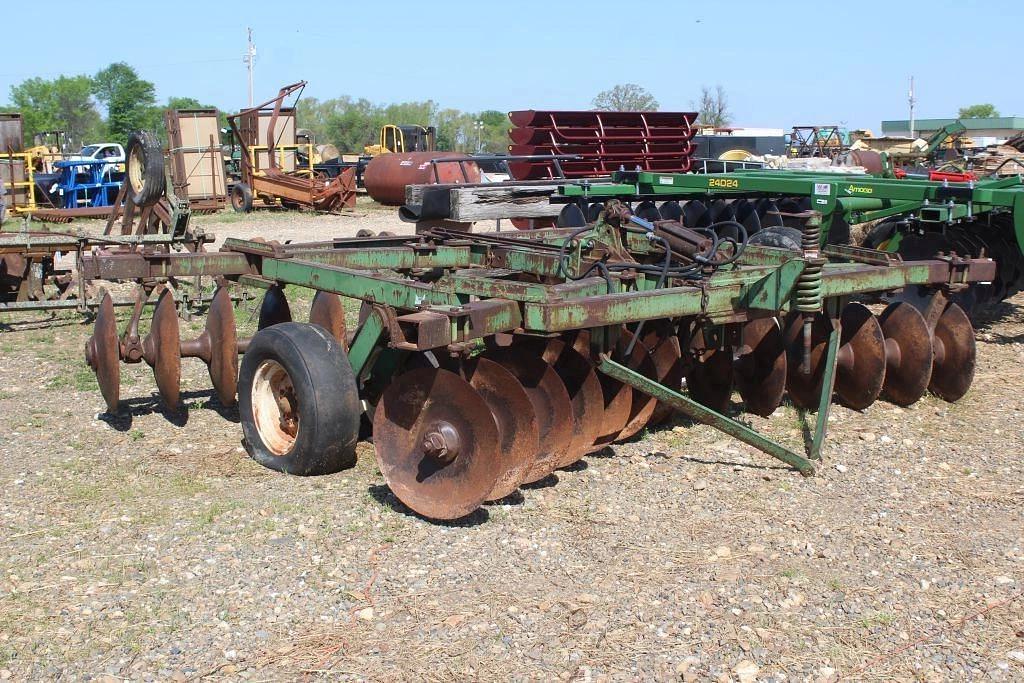 Image of John Deere TWA Image 0