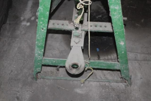 Image of John Deere A equipment image 3