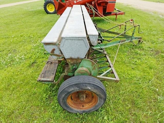 Image of John Deere Van Brunt equipment image 2
