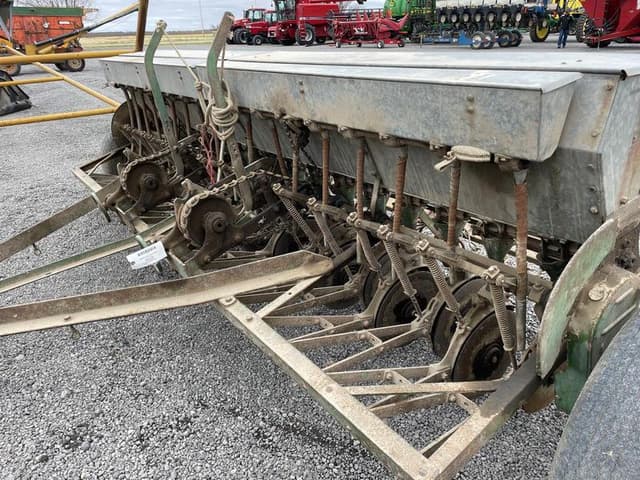 Image of John Deere Van Brunt equipment image 2