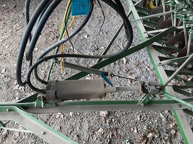 Image of John Deere Van Brunt equipment image 3