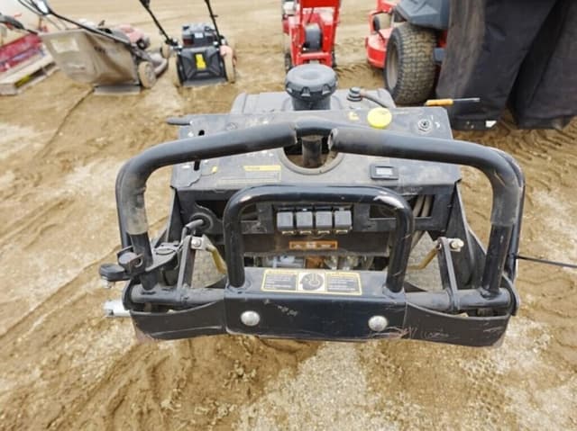 Image of John Deere WH36A equipment image 4