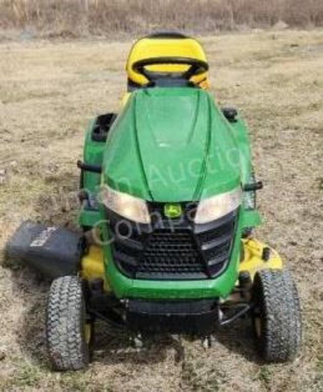 Image of John Deere X300 equipment image 1