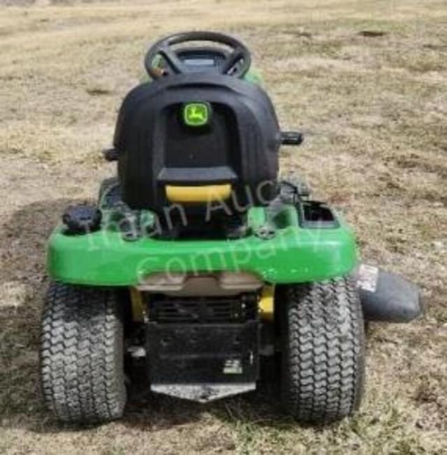 Image of John Deere X300 equipment image 3