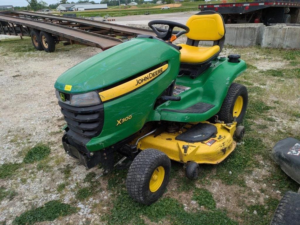 John Deere X300 Equipment Image0