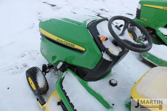 Image of John Deere X330 equipment image 4