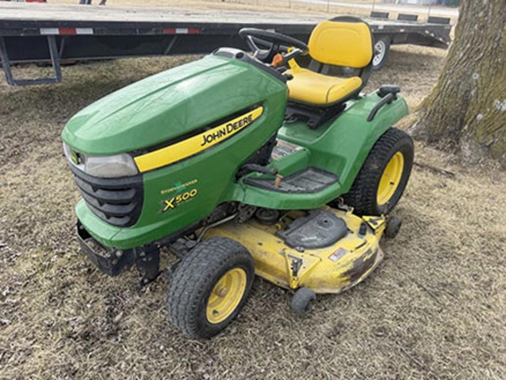 John Deere X500 Equipment Image0