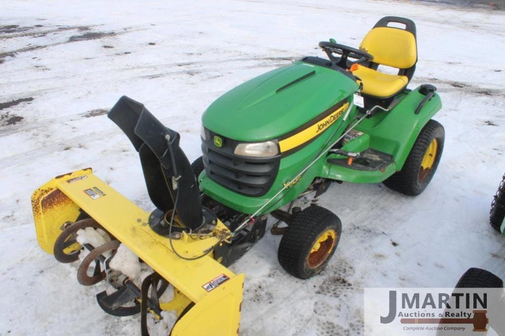 John Deere X500 Equipment Image0