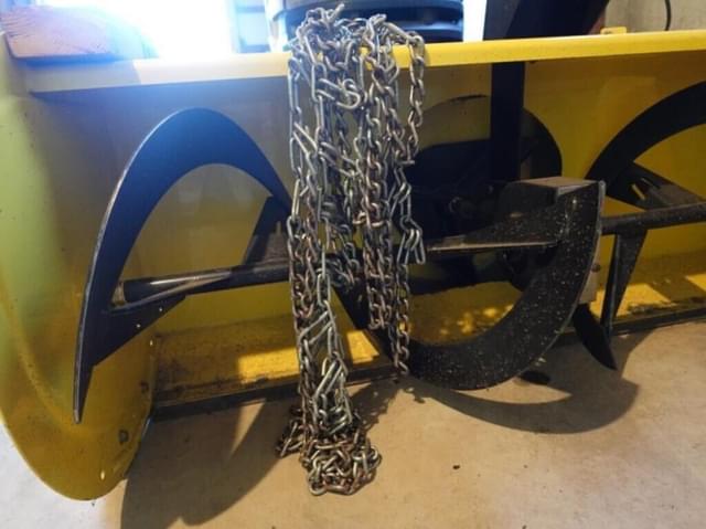Image of John Deere X540 equipment image 3