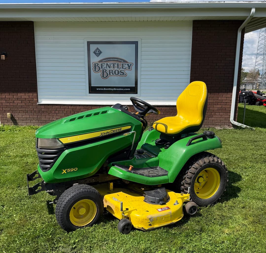 Image of John Deere X590 Image 0