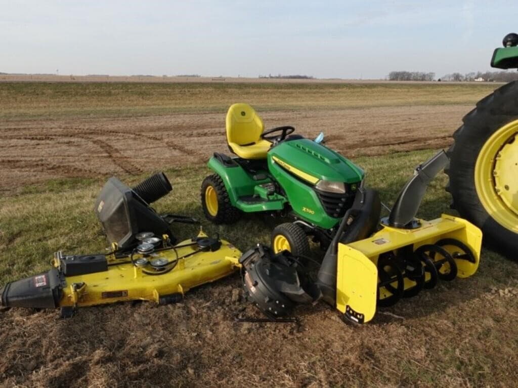 Image of John Deere X590 Primary image