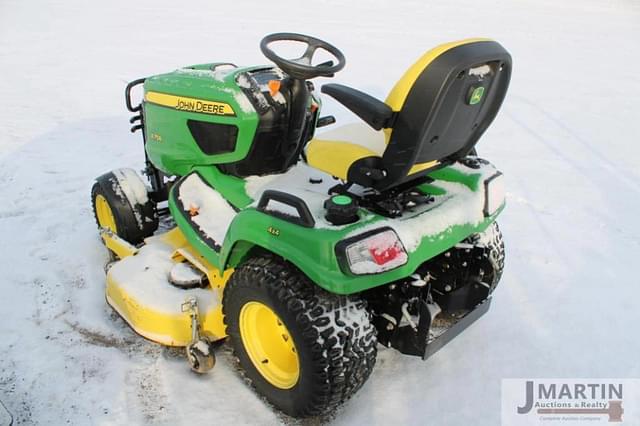 Image of John Deere X758 equipment image 3