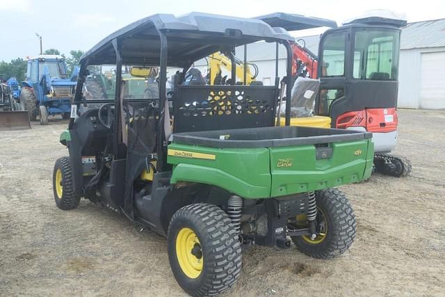 Image of John Deere XUV 560E equipment image 1