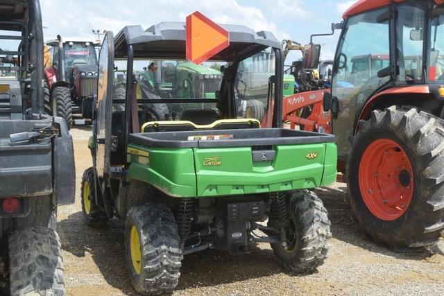 Image of John Deere XUV 560E equipment image 1