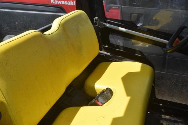 Image of John Deere XUV 560E equipment image 4
