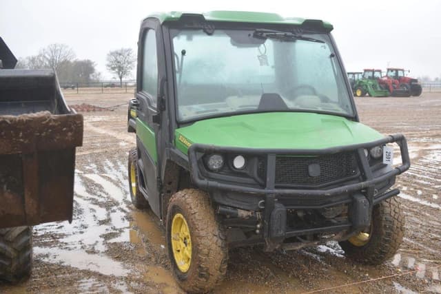Image of John Deere XUV 835R equipment image 3